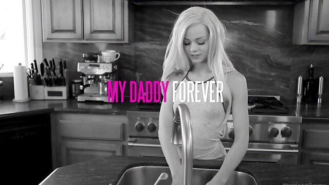 Elsa Jean Daddy, Sensual