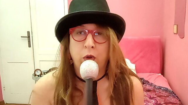 Veronica Rossi Official - I Play with the Microphone Thinking It's a Penis, with Fantasy Sex Is Art