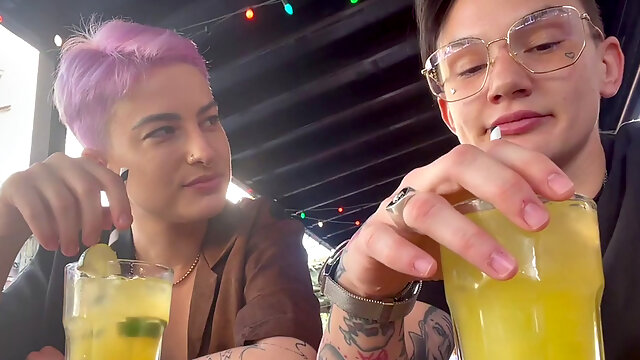 Inked lesbian licks and eats GFs pussy at home