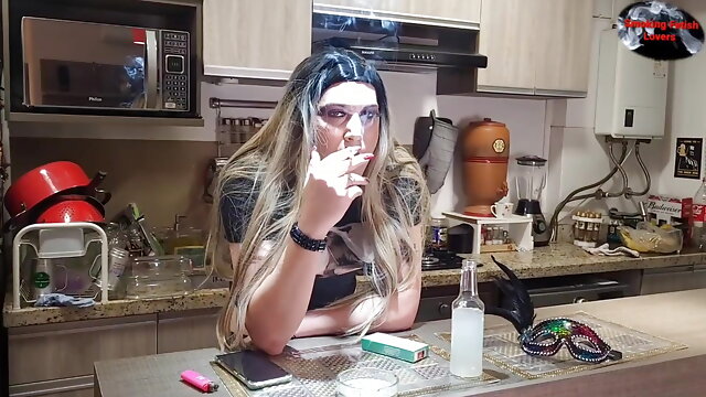 Crossdresser Smoking, Boots