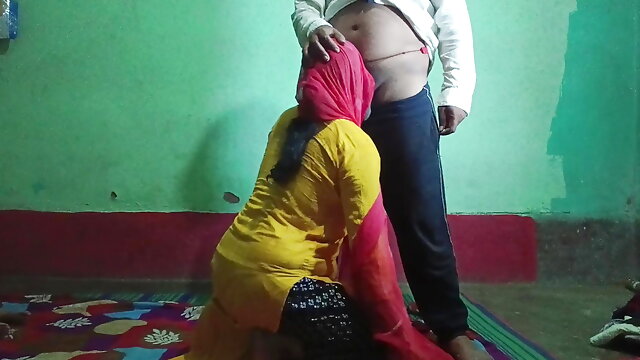 Desi bhabhi pussy fuck in village housewife cupal sex video