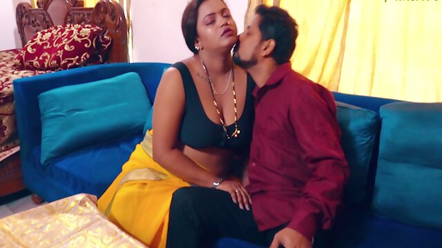 Indian Desi Kamwali Seduced And Fucked Hard By The Houseowner