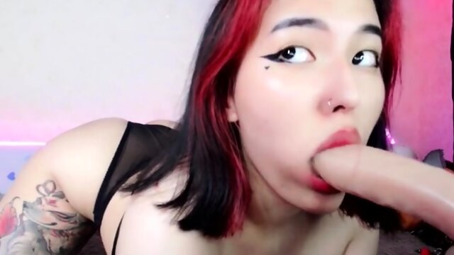 Asian teen likes toys inside her wet muff