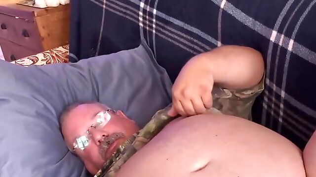 Small Person Hillbilly Only Five Ft Four Has Biggest Tummy with an Even Bigger Cumshot