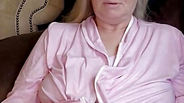 Mature Saggy Tits, Masturbation