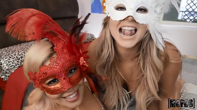 Hot Babes Masked 3some Sex