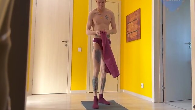 Stepfather Caught The Twink Doing Exercises, And Could Not Resist And Fucked Him 17 Min With Falcon Al And Oliver Strelly