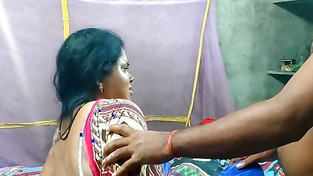 Fucked sister-in-law by inserting cock in her pussy   India Desi porn videos