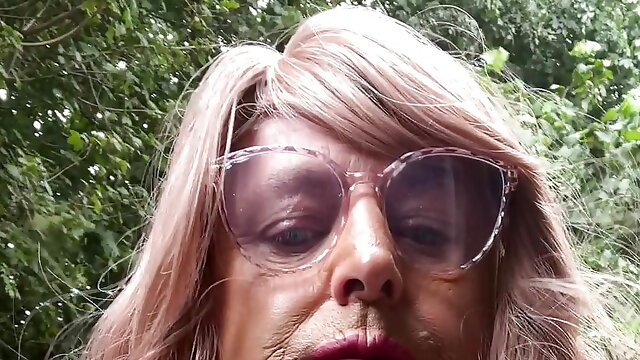 Crossdresser Outdoors, Dress Solo Masturbation, Solo Milf, Pissing