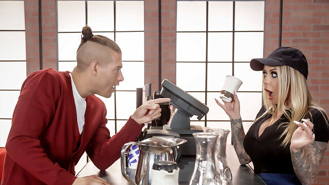 Alluring tattooed beauty memorable sex scene