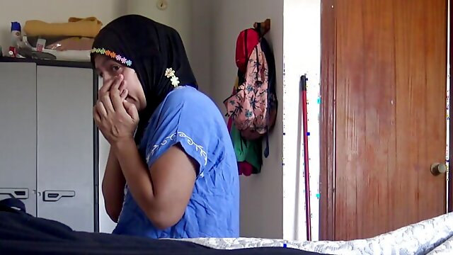 Muslim Maid, French Wife Sex, Hijab Sex, Granny French, Bbc Granny, Mature Hotel Maid