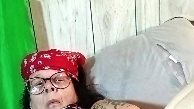 Cumming so Hard Is All I Can Say About This Dirty Granny Session Day