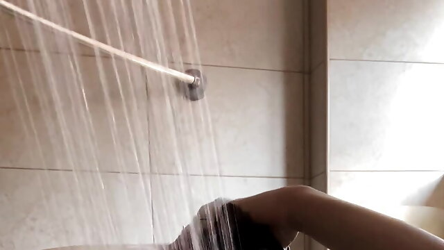 Morning Quickie in Shower (watch on Phone)