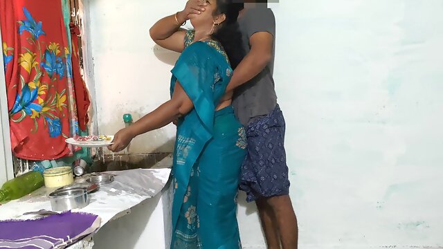 Sarees Aunty, Cleaning Asian, Saree Indian, Indian Kitchen Sex, Mature Tied