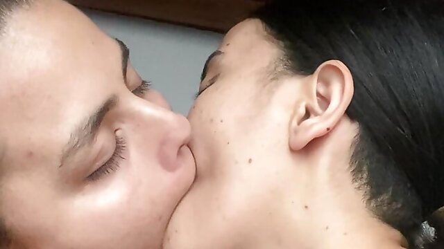 Sloppy Kissing, Lesbian Older, Amateur