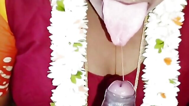 Indian Beautiful Saree Stepmom Fucking Stepson Telugu Dirty Talks.