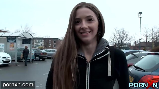 British skinny Leyla flashing in London