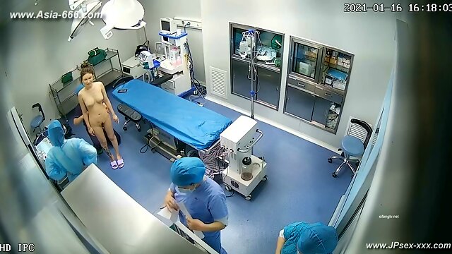 Peeping Hospital patient .***