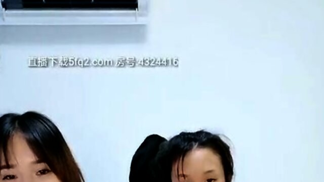 Chinese teens 18+ live chat with mobile phone.***