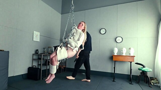 Kinky blonde girl Rebel Rhyder wants to be tied up and tortured