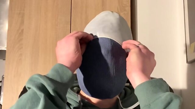 BHDL - LATEXGLOVE BREATHPLAY - BEANIE HAT UNDER LATEXGLOVE teaching -