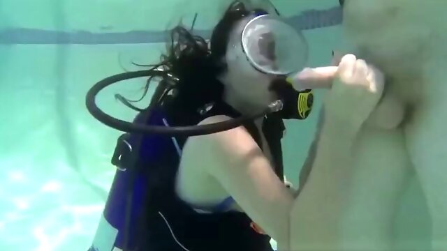 Charlotte Davis Scuba Sex