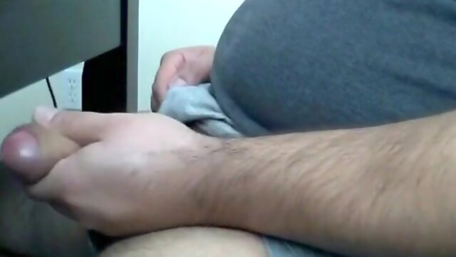 Amateur Chubby Bear Daddy Plays on Cam 2