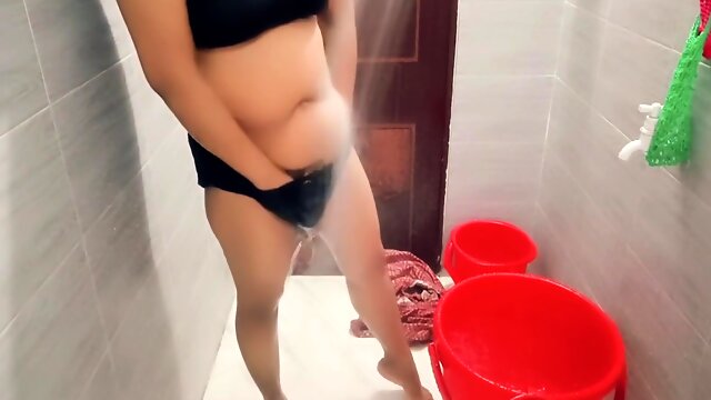 Bengali Housewife Showering Video