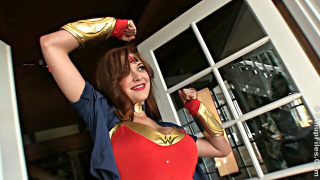 Tessa Fowler - Wonder Woman 1 - PinupFiles