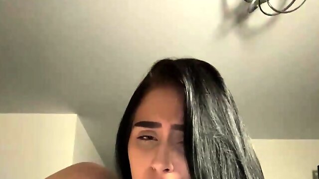 Layla rose masturbating on webcam in a hot solo video