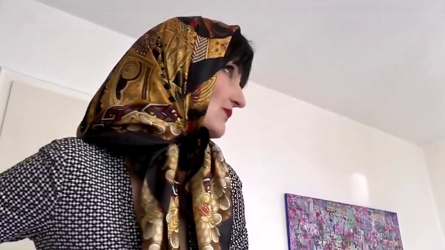 Put on a Headscarf and Masturbate for Your Headscarf Mistress