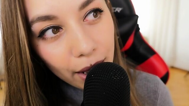 ASMR Honey Girl - Ear Licking