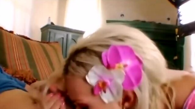 Guy has an affair with a pretty blonde tranny