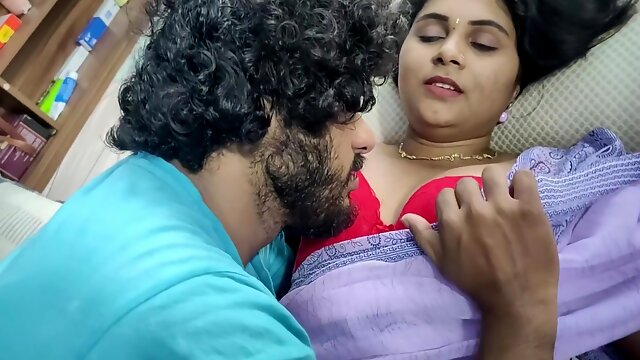 Saree And Bra Navel Lick Romance, Hot Mallu Couple Navel Romance, Couple Saree Romance And Hot Navel Lick And Kiss