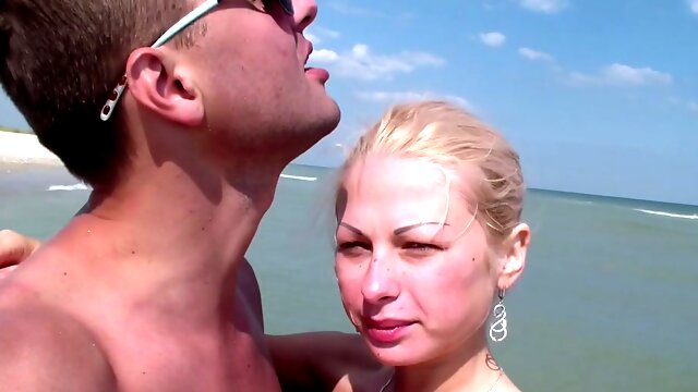 Tattooed blonde gets private home sex on cam on vacations