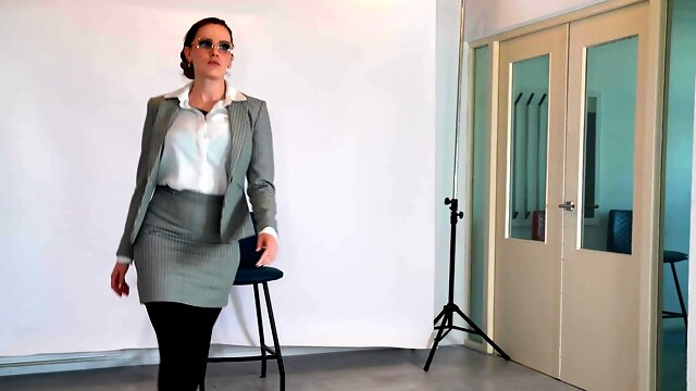 Missionary Nylons, Clothed Fuck, Reife Mature Glasses, Bekleidet Ficken, Strümpfe