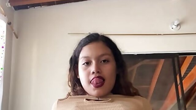 Horny petite on video call with her boyfriend, video leaks