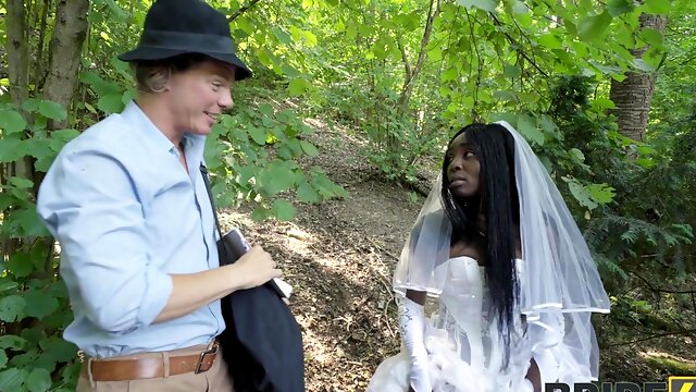 Interracial fucking in the woods with cock hungry ebony Zaawaadi