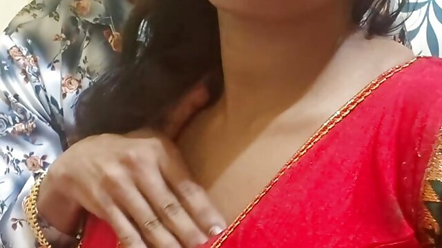 Saree Kissing, Marathi Aunty, Saree Indian, Marathi Bhabhi