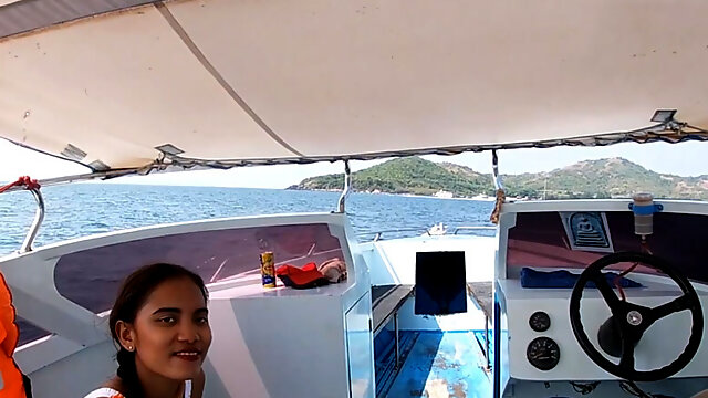 Rented a boat for a day and had sex on it with his Asian teen 18+ girlfriend