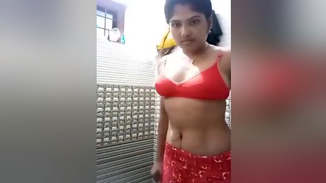 Mallu Bath, Indian Bathing, Indian Girl Solo