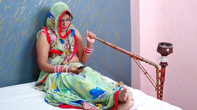 Indian Smoking, Saree Indian, Affair, Indian Sasur And Bahu, Desi