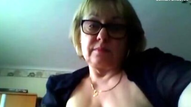 Grannies On Webcam