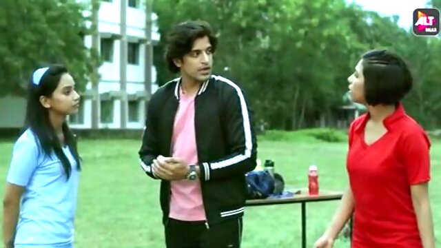 Gandii Baat Game of Love