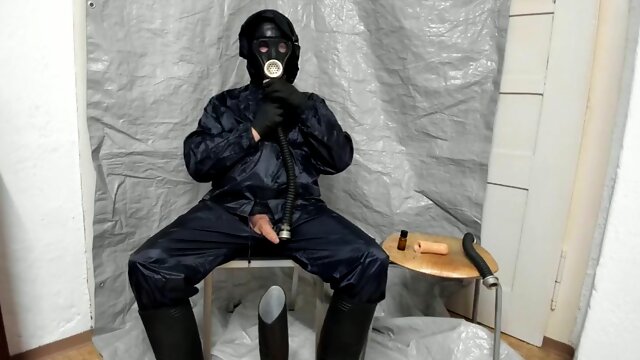 Wanking in New Raincoat