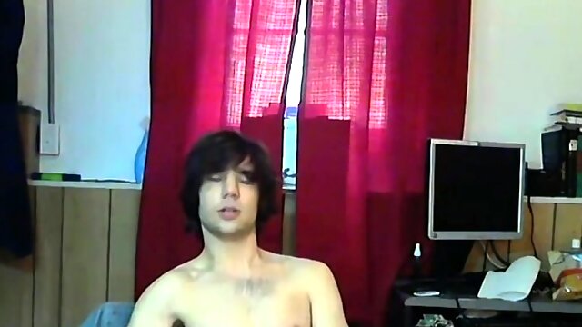 Kinky Teen Zach Randall Teases Us With His Tight Ass