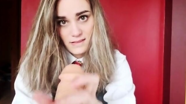 Nina Crowne - Hermiones First Handjob