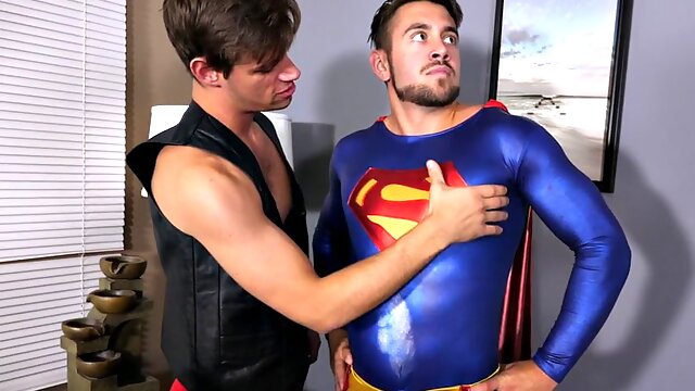 Gay Cosplayer