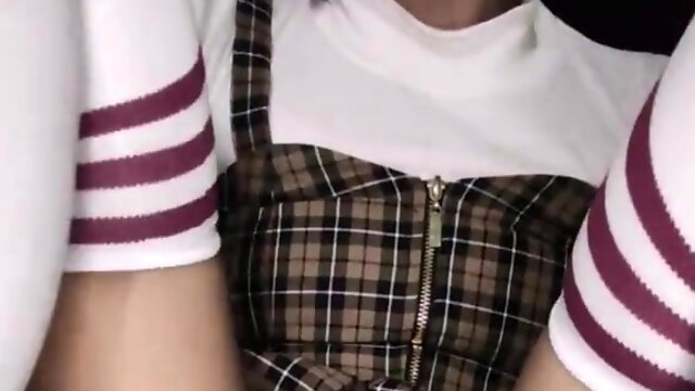 Estudiante puta mexicana colegiala le envia este movie a su profesor para que le pase la materia