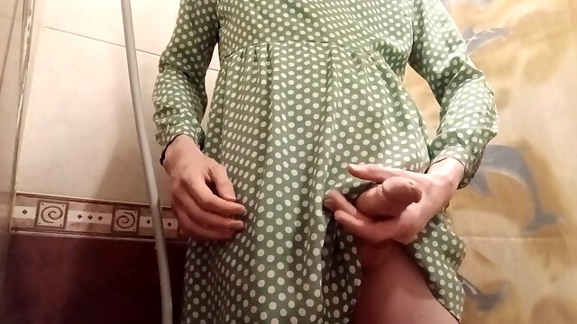 Trans-gal in the douche